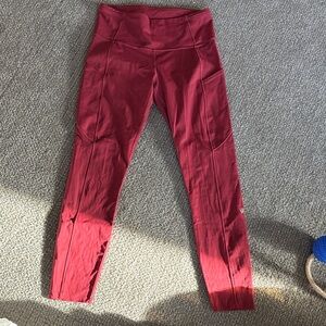 Lululemon Wunder Train HR Tight 25” with pockets High-Waist Burgundy Leggings